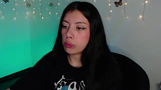 Snapshot of iam_emy chatting on December 2024 06:39:01 AM iam emy online show from December 2024 06:39:01 AM