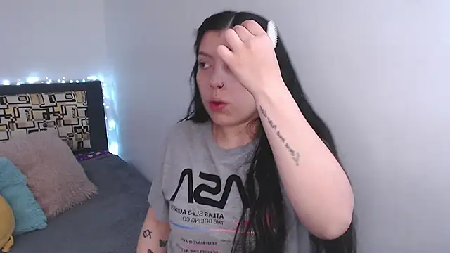 Snapshot of iam_emy chatting on October 2025 11:29:01 AM iam emy online show from October 2025 11:29:01 AM