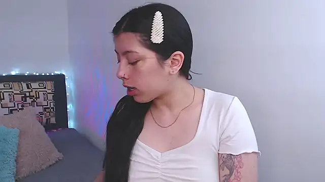 Snapshot of iam_emy chatting on October 2025 08:02:02 PM iam emy online show from October 2025 08:02:02 PM