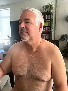 Snapshot of aarosteev2 chatting on September 2025 02:08:01 PM aarosteev2 online show from September 2025 02:08:01 PM