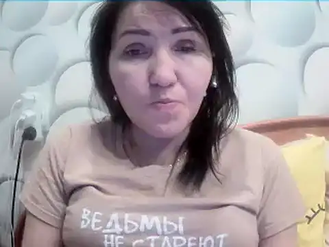 Snapshot of ClaireSunset chatting on March 2026 05:43:01 PM ClaireSunset online show from March 2026 05:43:01 PM