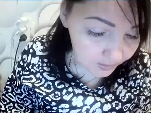 Snapshot of ClaireSunset chatting on April 2026 05:32:02 PM ClaireSunset online show from April 2026 05:32:02 PM