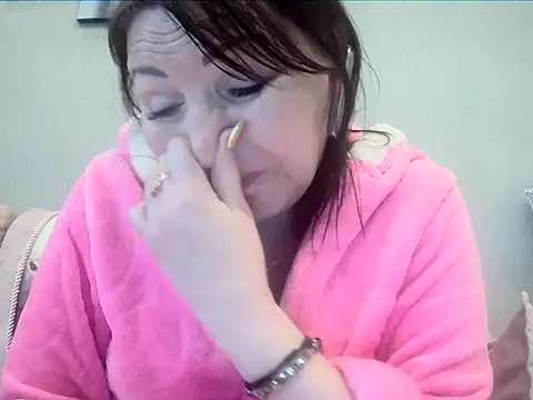 Snapshot of ClaireSunset chatting on May 2026 05:29:01 PM ClaireSunset online show from May 2026 05:29:01 PM