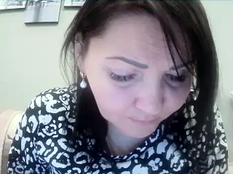 Snapshot of ClaireSunset chatting on May 2026 05:31:01 PM ClaireSunset online show from May 2026 05:31:01 PM