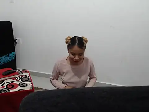 Snapshot of Naomi991 chatting on February 2025 03:09:01 PM Naomi991 online show from February 2025 03:09:01 PM