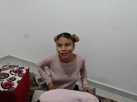 Snapshot of Naomi991 chatting on February 2025 03:20:02 PM Naomi991 online show from February 2025 03:20:02 PM