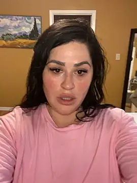 Snapshot of TexasTattooedHouseWife chatting on February 2025 04:57:01 AM TexasTattooedHouseWife online show from February 2025 04:57:01 AM