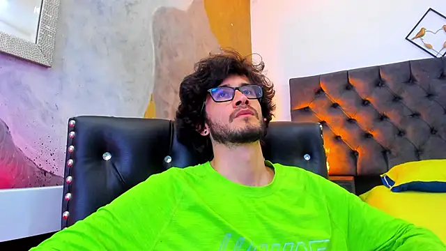 Loggan donnelly online show from December 2024 02:56:02 AM