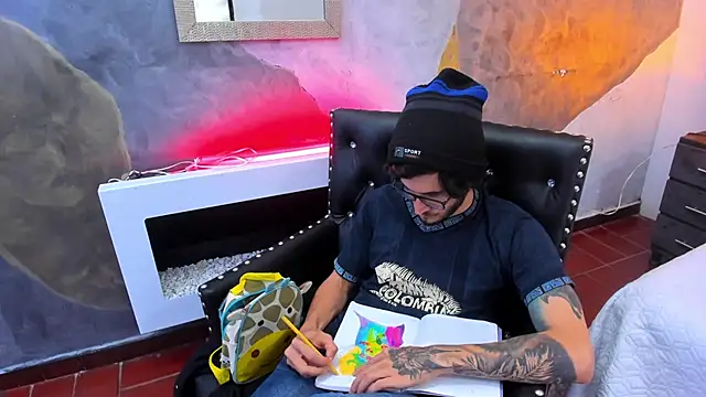 Loggan donnelly online show from December 2024 09:44:02 PM