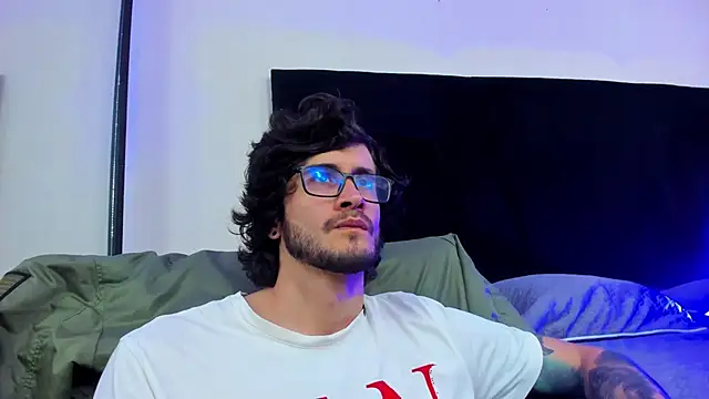 Loggan donnelly online show from January 2025 08:22:02 PM