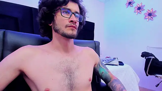 Loggan donnelly online show from January 2025 02:18:01 AM