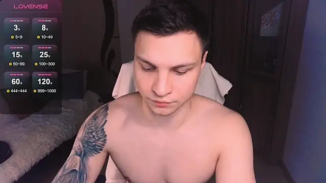 handsome guy01 online show from January 2025 09:21:01 PM