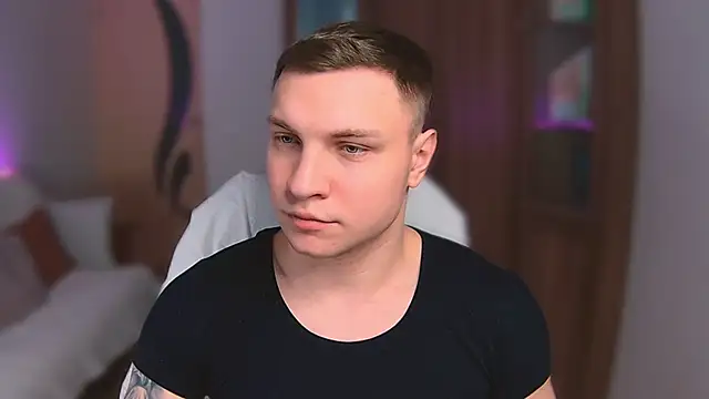 handsome guy01 online show from March 2025 12:55:02 AM