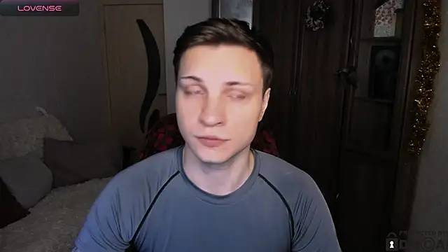 handsome guy01 online show from December 2025 01:45:02 AM