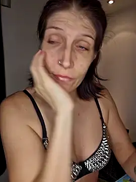 Lenchen  online show from December 2024 09:17:01 PM