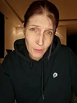 Lenchen  online show from December 2024 09:25:02 PM