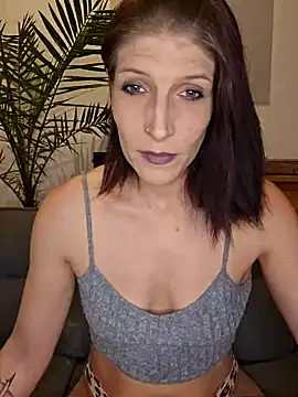 Lenchen  online show from March 2025 07:09:01 PM