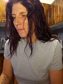 Lenchen  online show from April 2026 07:51:01 PM