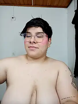 Snapshot of amalia_love chatting on December 2024 08:13:01 AM amalia love online show from December 2024 08:13:01 AM