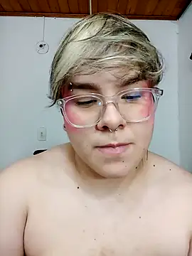 Snapshot of amalia_love chatting on January 2025 06:14:01 AM amalia love online show from January 2025 06:14:01 AM