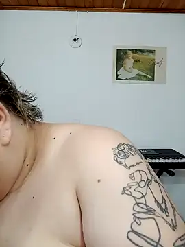 Snapshot of amalia_love chatting on January 2025 10:02:01 PM amalia love online show from January 2025 10:02:01 PM