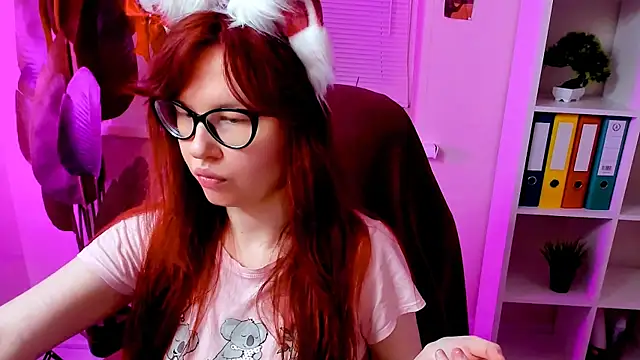 CarolGiggly online show from November 2025 07:18:02 AM