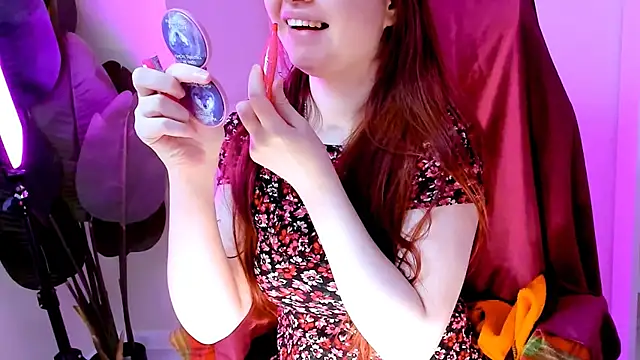 CarolGiggly online show from May 2026 04:38:01 PM