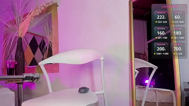 BritannyClaire online show from December 2025 06:22:02 AM