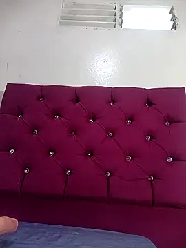 tiffany Bitch online show from November 2025 10:11:02 PM