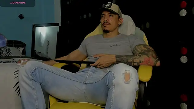 Alex motta online show from September 2025 02:01:02 AM