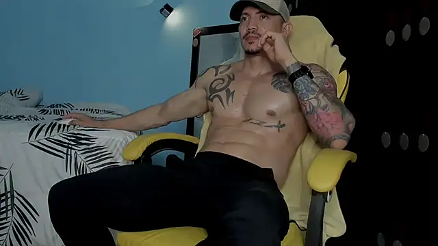 Alex motta online show from October 2025 05:39:02 AM