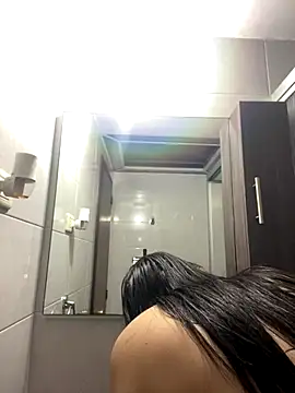 Praga Pink online show from October 2025 05:06:01 AM