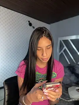 Praga Pink online show from April 2026 01:41:02 PM