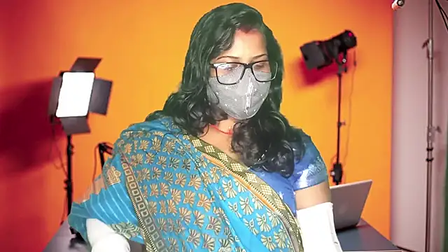 mamoni91 online show from September 2025 03:18:02 AM