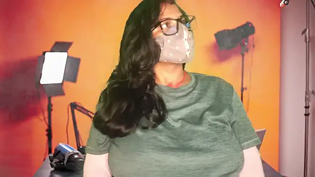 mamoni91 online show from October 2025 03:07:02 AM