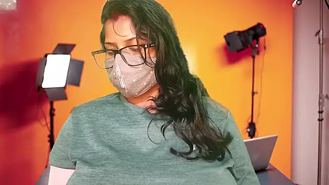 mamoni91 online show from November 2025 03:05:01 AM