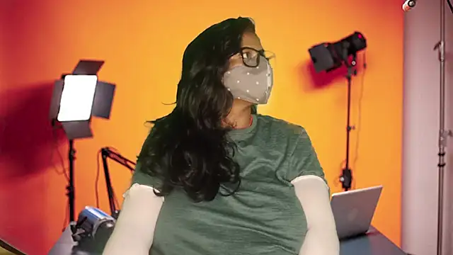 mamoni91 online show from November 2025 02:15:02 AM