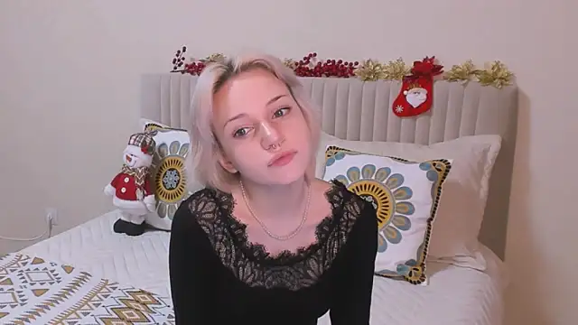 VelvetVixen155 online show from December 2024 04:19:01 AM