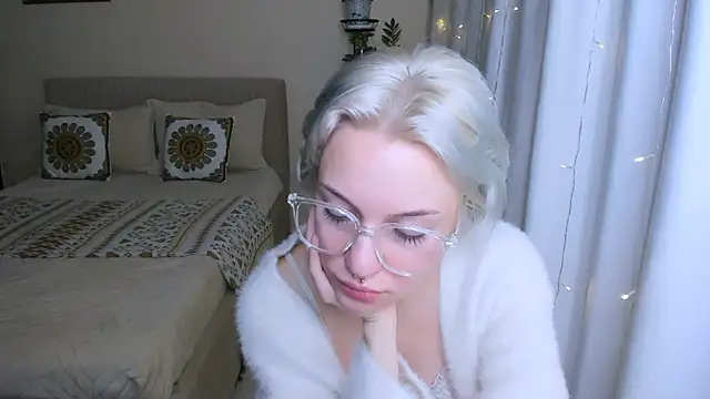 VelvetVixen155 online show from February 2025 03:32:02 AM