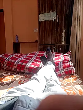 Snapshot of RRahullove69 chatting on February 2026 08:29:02 AM RRahullove69 online show from February 2026 08:29:02 AM