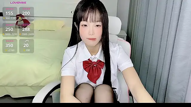 Snapshot of -Wendy__ chatting on January 2025 10:51:02 PM -Wendy online show from January 2025 10:51:02 PM