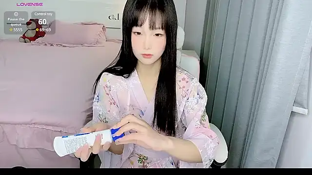 Snapshot of -Wendy__ chatting on February 2025 02:16:02 PM -Wendy online show from February 2025 02:16:02 PM