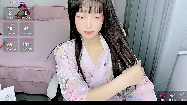 Snapshot of -Wendy__ chatting on February 2025 05:18:02 PM -Wendy online show from February 2025 05:18:02 PM