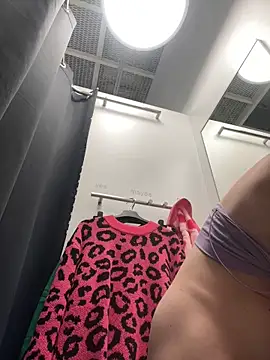 Lia  Love online show from December 2024 03:15:01 PM