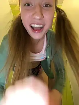 Lia  Love online show from March 2025 12:06:02 PM