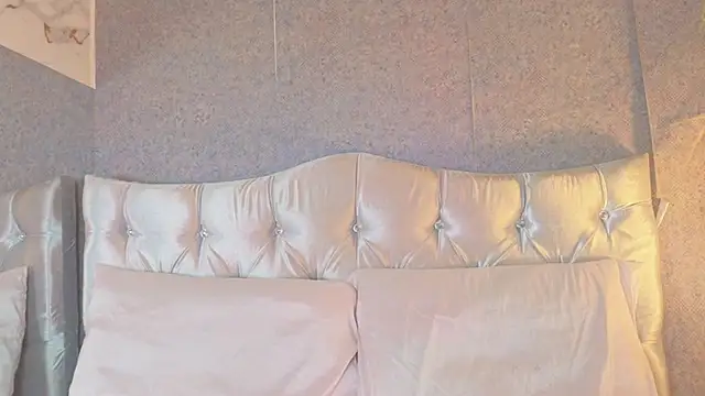 GABYTAYLOR  online show from April 2026 01:36:02 PM