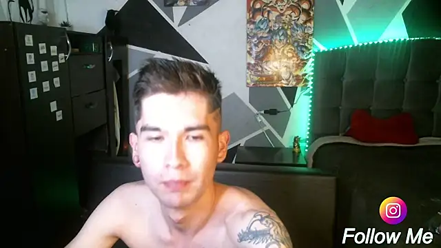 samael1107 online show from December 2024 11:36:01 PM