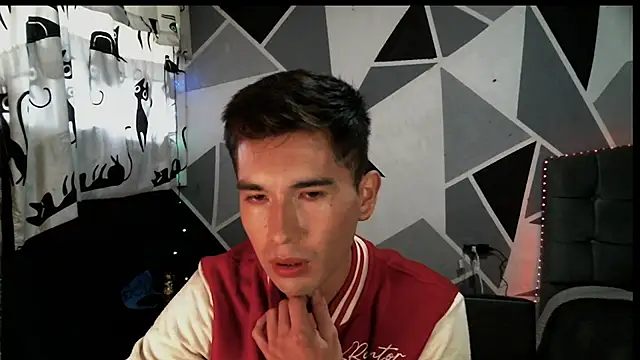 samael1107 online show from December 2024 08:49:01 PM