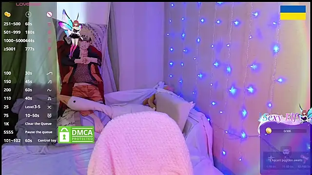 RedVelveten online show from March 2025 06:43:01 AM