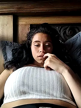 Alexandra 65 online show from October 2025 03:47:02 PM